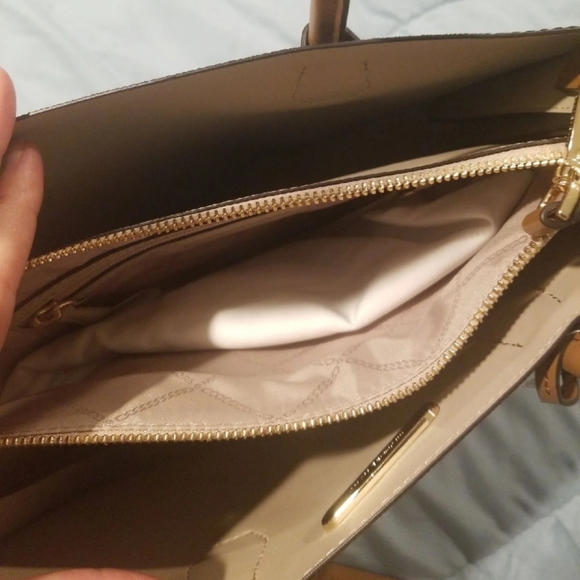 NWT Michael Kors Purse and Wallet Set - Picture 3 of 6